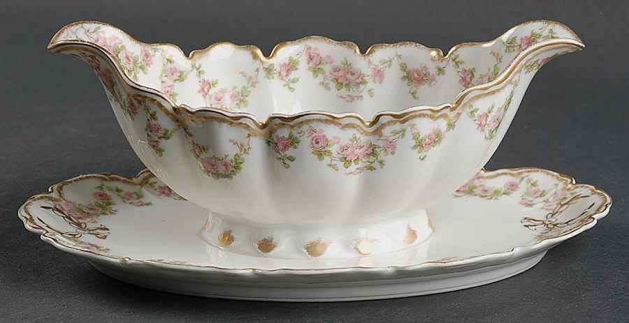 Schleiger 270 Gravy Boat with Attached Underplate by Haviland-1
