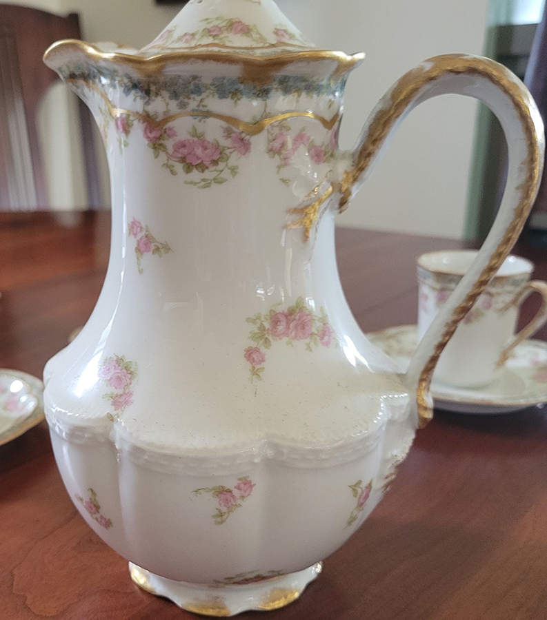 Schleiger 271A Chocolate Pot & Lid by Haviland-1