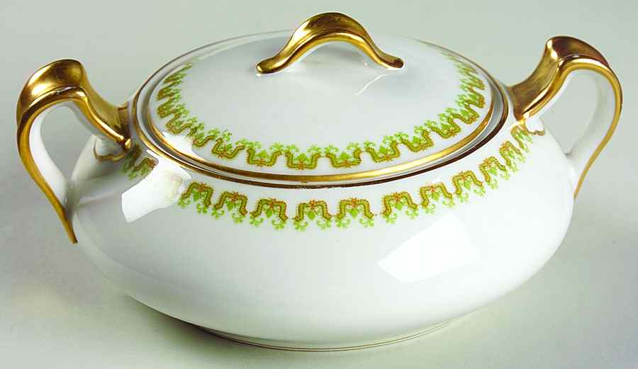 Schleiger 272 Sugar Bowl & Lid by Haviland-1