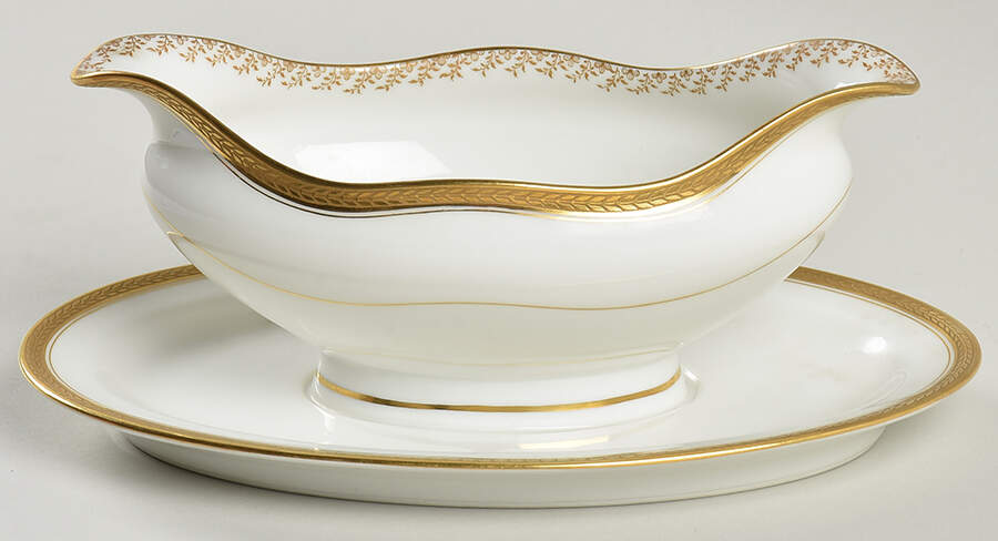Schleiger 276 Gravy Boat with Attached Underplate by Haviland-1