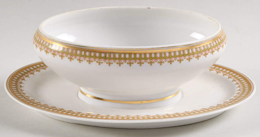Schleiger 279 Sauce Boat with Attached Underplate No Lid by Haviland-1