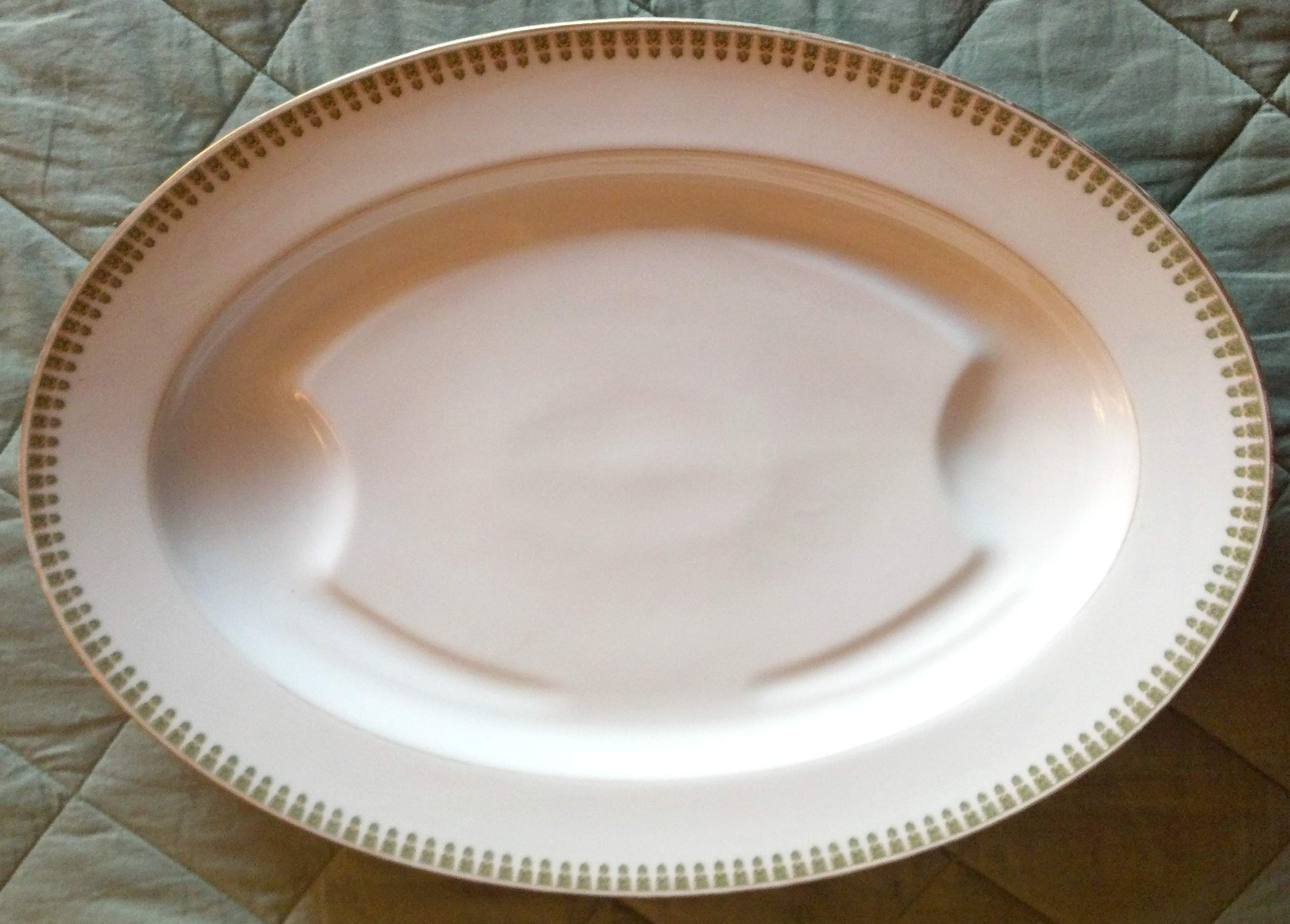 Schleiger 280a 14" Oval Serving Platter by Haviland-1