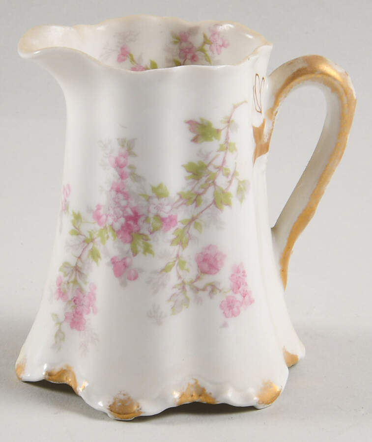Schleiger 29 Mini Creamer by Haviland-1