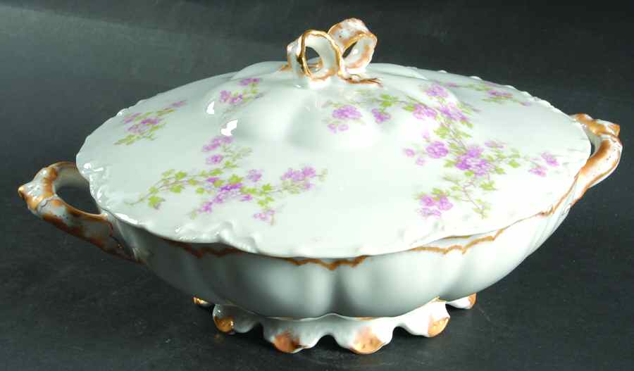 Schleiger 29 Round Covered Vegetable by Haviland-1