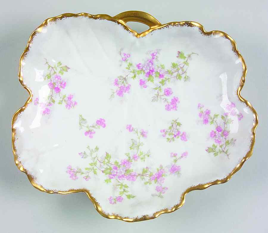 Schleiger 29e 7" Leaf Dish by Haviland-1