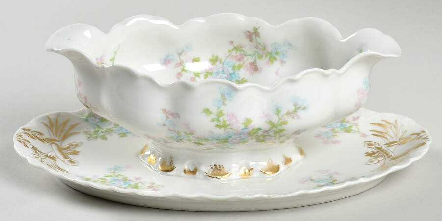 Schleiger 29M Gravy Boat with Attached Underplate by Haviland-1