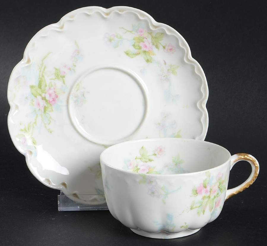Schleiger 310g Flat Cup & Saucer Set by Haviland-1