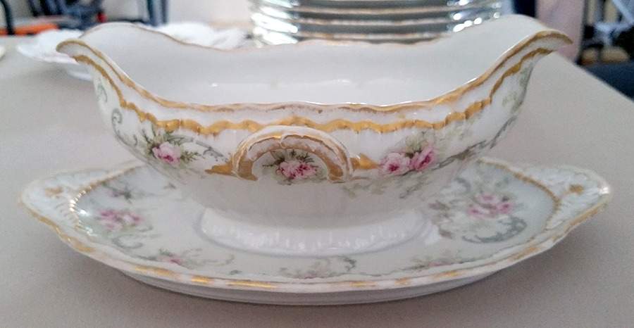Schleiger 312E Gravy Boat with Attached Underplate by Haviland-1