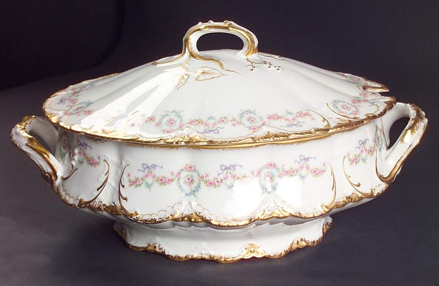 Schleiger 330 Tureen &  Lid by Haviland-1
