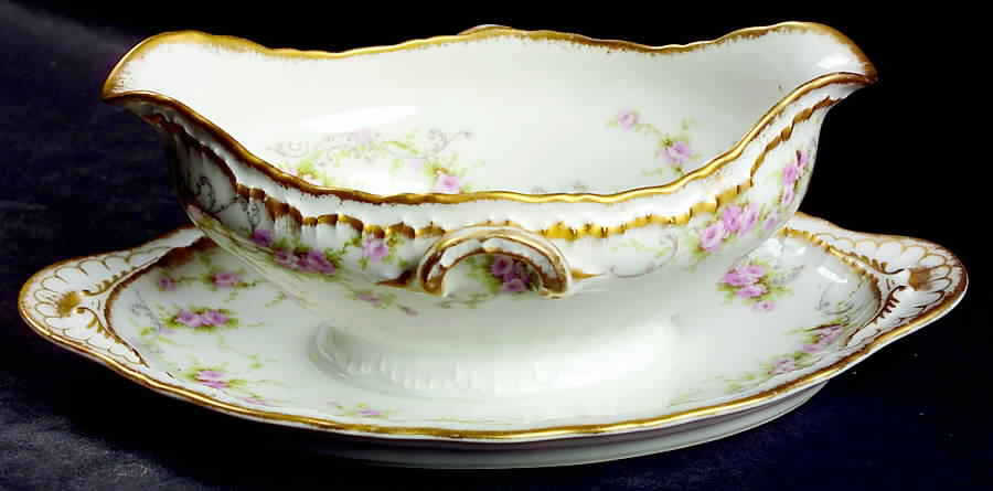 Schleiger 340 Gravy Boat with Attached Underplate by Haviland-1