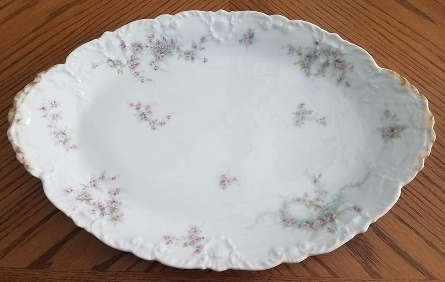 Schleiger 342h 14" Oval Serving Platter by Haviland-1