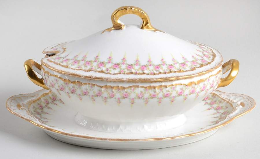 Schleiger 349A Gravy Boat & Lid w/Underplate by Haviland-1