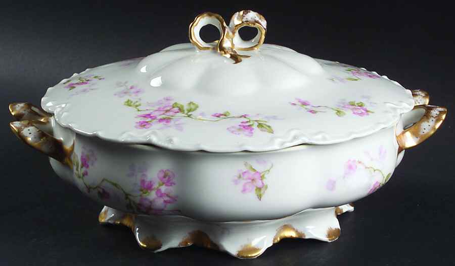 Schleiger 37 Round Covered Vegetable by Haviland-1