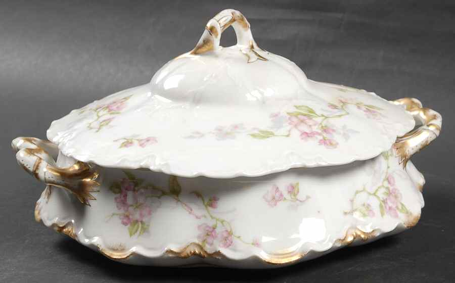 Schleiger 37 Round Covered Vegetable by Haviland-1