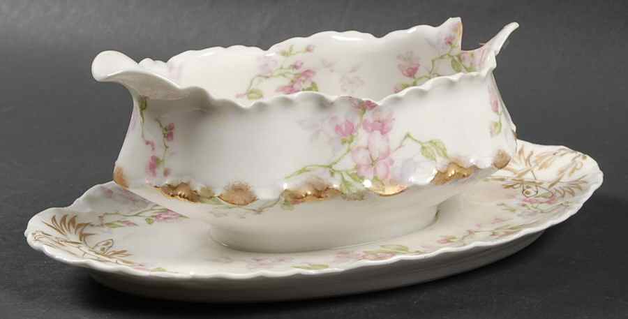 Schleiger 37 Gravy Boat with Attached Underplate by Haviland-1