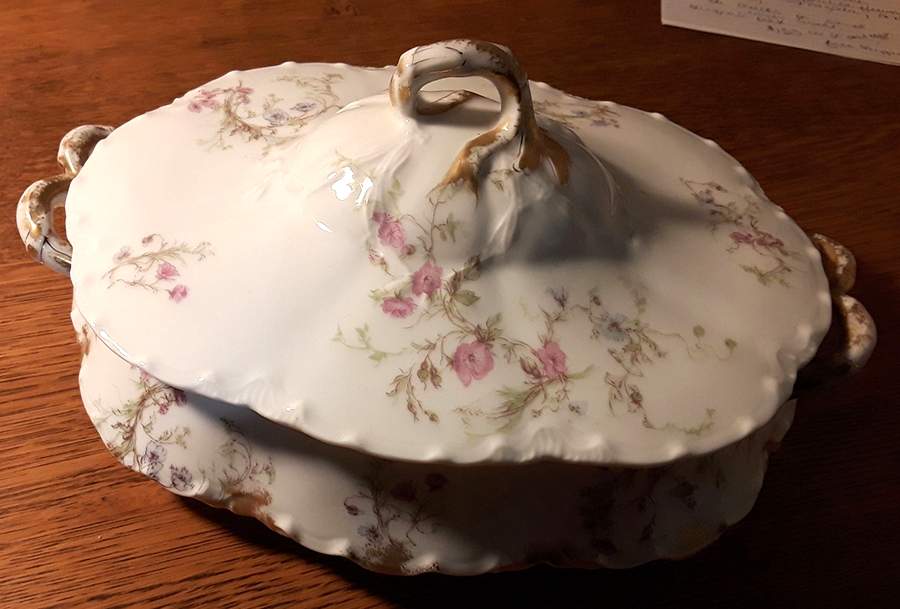 Schleiger 38 Oval Covered Vegetable by Haviland-1