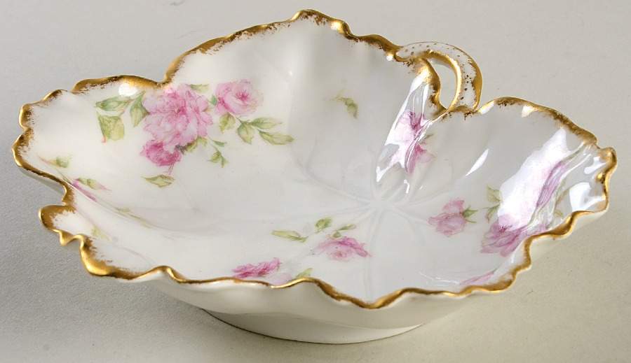 Schleiger 39D 5" Leaf Dish by Haviland-1