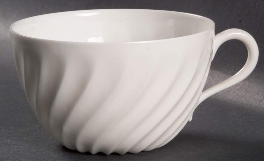 Schleiger 413 (Older, Pre 1950) Flat Cup by Haviland-1