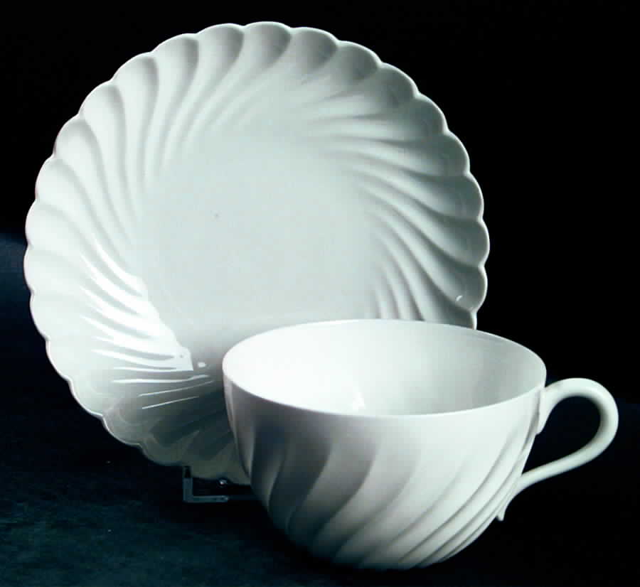 Schleiger 413 (Older, Pre 1950) Oversized Cup & Saucer Set by Haviland-1