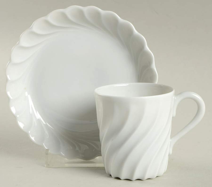 Schleiger 413 (Older, Pre 1950) Flat Demitasse Cup & Saucer Set by Haviland-1
