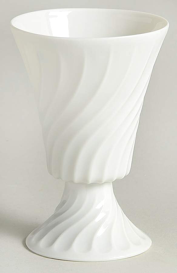 Schleiger 413 (Older, Pre 1950) Single Egg Cup by Haviland-1