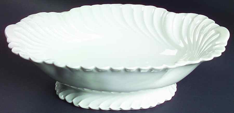 Schleiger 413 (Older, Pre 1950) Centerpiece by Haviland-1