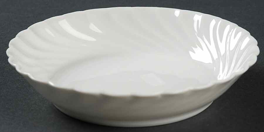 Schleiger 413 (Older, Pre 1950) Fruit/Dessert (Sauce) Bowl by Haviland-1
