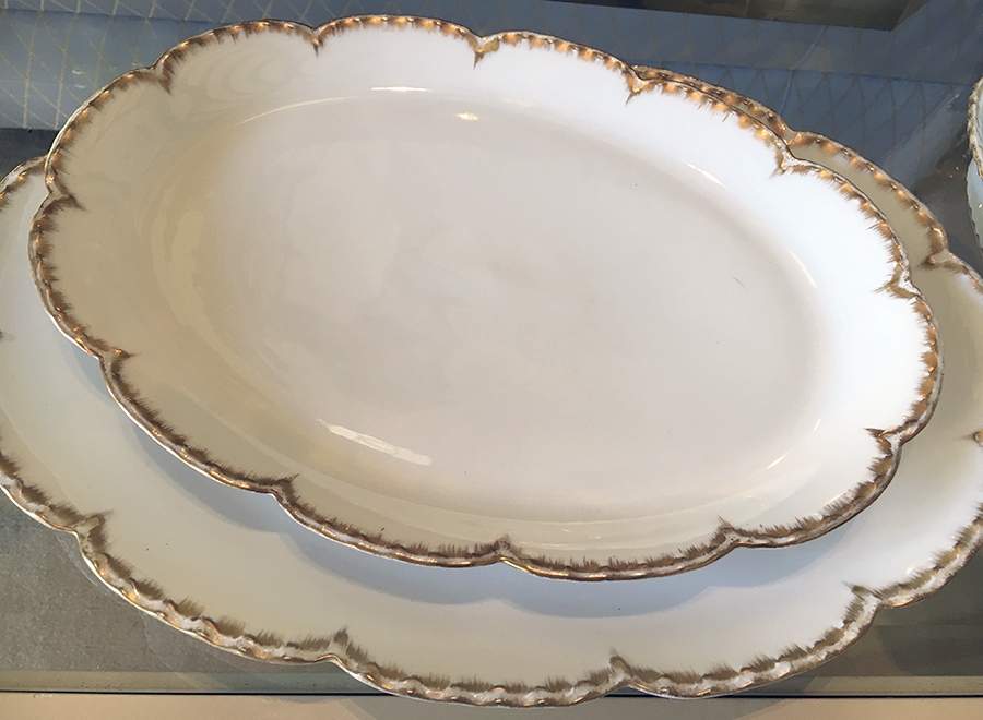 Schleiger 418 11" Oval Serving Platter by Haviland-1