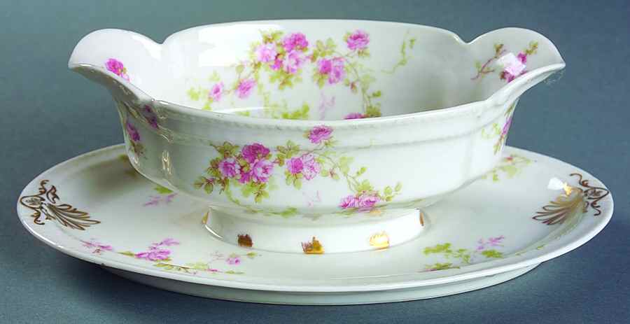 Schleiger 42 Gravy Boat with Attached Underplate by Haviland-1