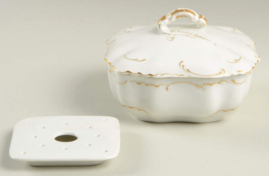 Schleiger 421 Butter Box & Lid with Strainer by Haviland-1