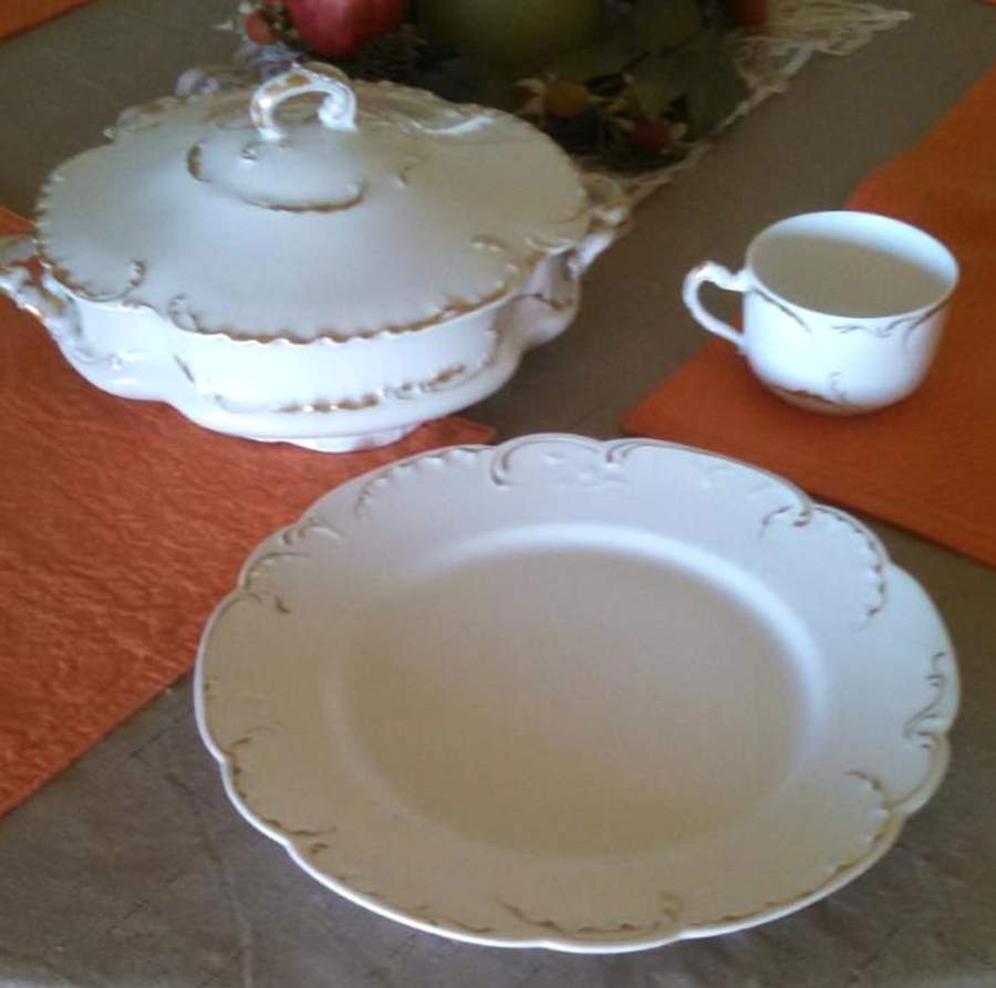 Schleiger 421 Round Covered Vegetable by Haviland-1