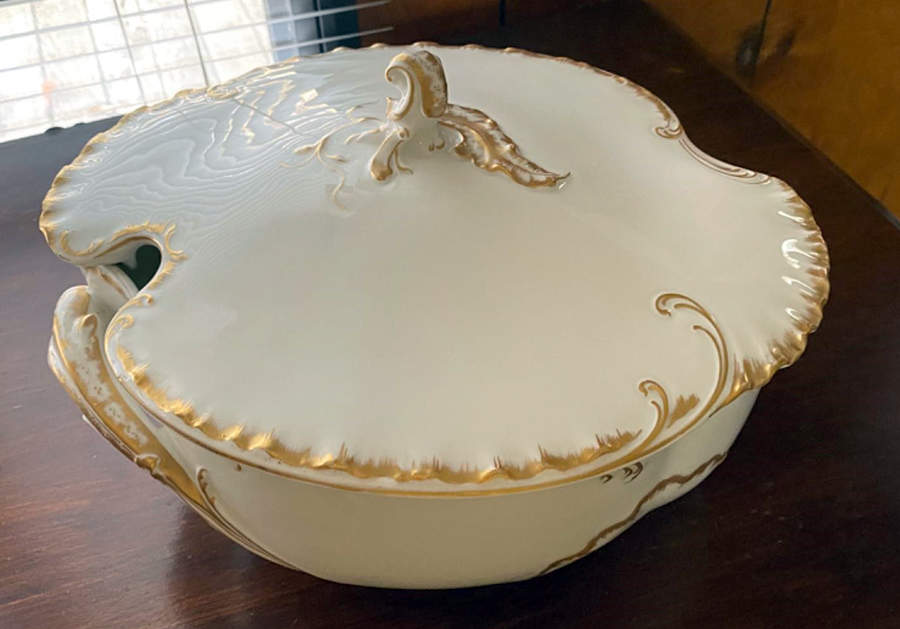 Schleiger 422 Tureen &  Lid by Haviland-1