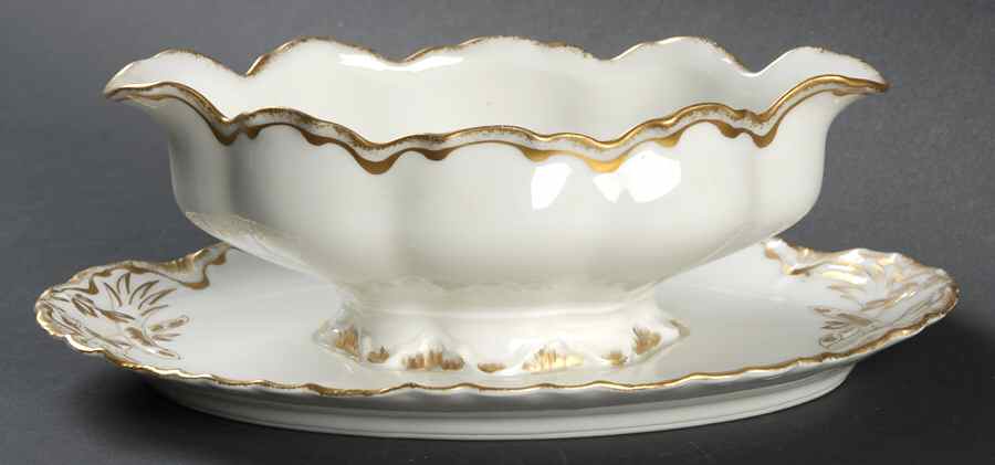 Schleiger 428 Gravy Boat with Attached Underplate by Haviland-1