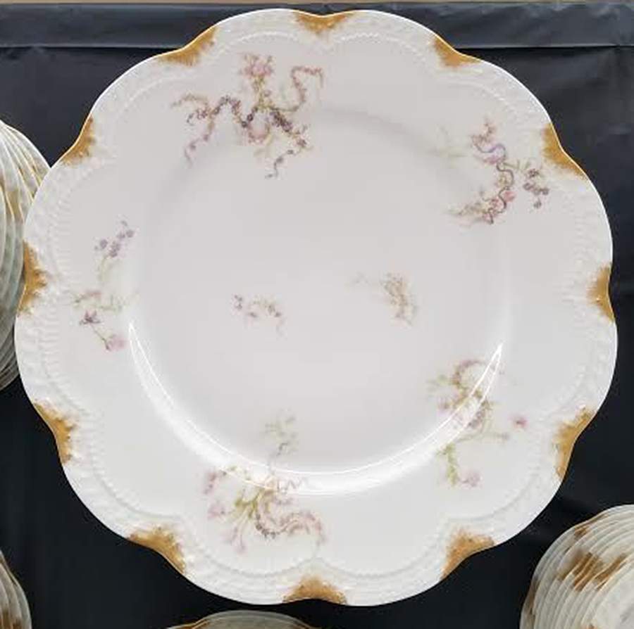 Schleiger 440 Dinner Plate by Haviland-1
