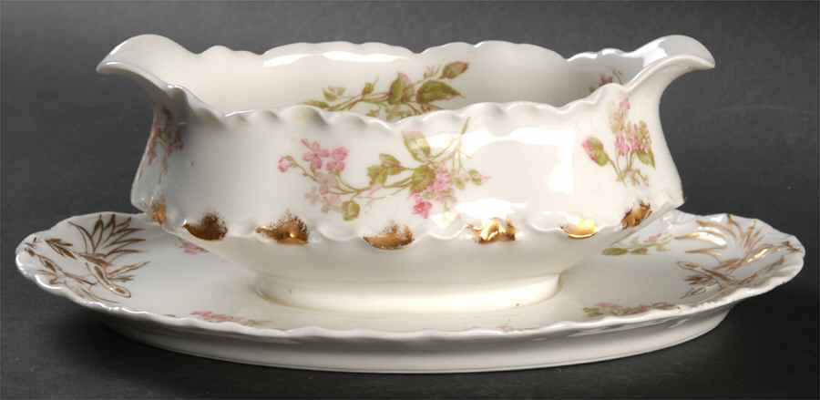 Schleiger 444a Gravy Boat with Attached Underplate by Haviland-1