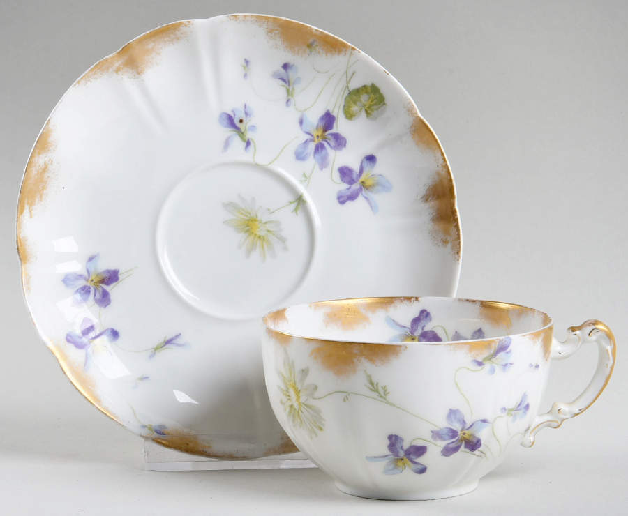 Schleiger 453a Flat Cup & Saucer Set by Haviland-1