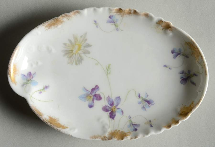 Schleiger 453d Nut Dish by Haviland-1