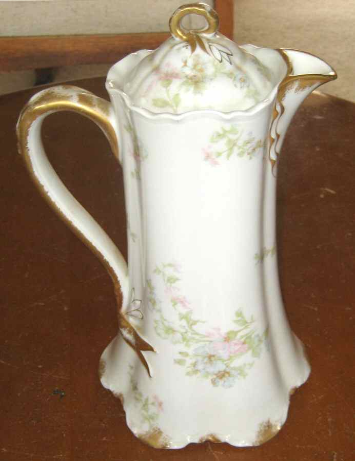 Schleiger 46 Chocolate Pot & Lid by Haviland-1