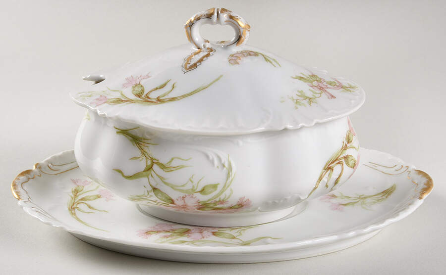 Schleiger 472c Gravy Boat & Lid w/Underplate by Haviland-1