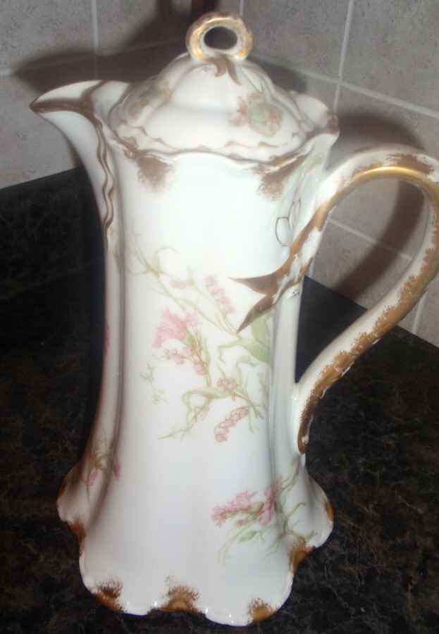 Schleiger 472e Chocolate Pot & Lid by Haviland-1