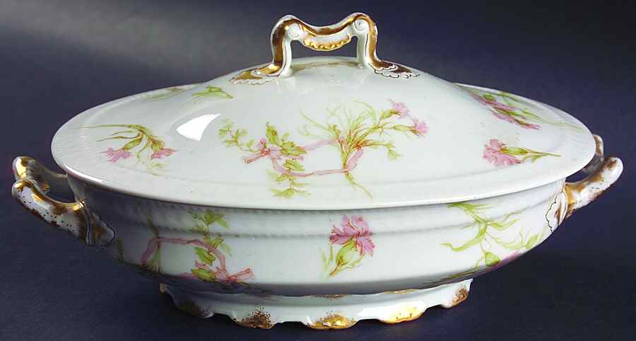 Schleiger 472g Oval Covered Vegetable by Haviland-1