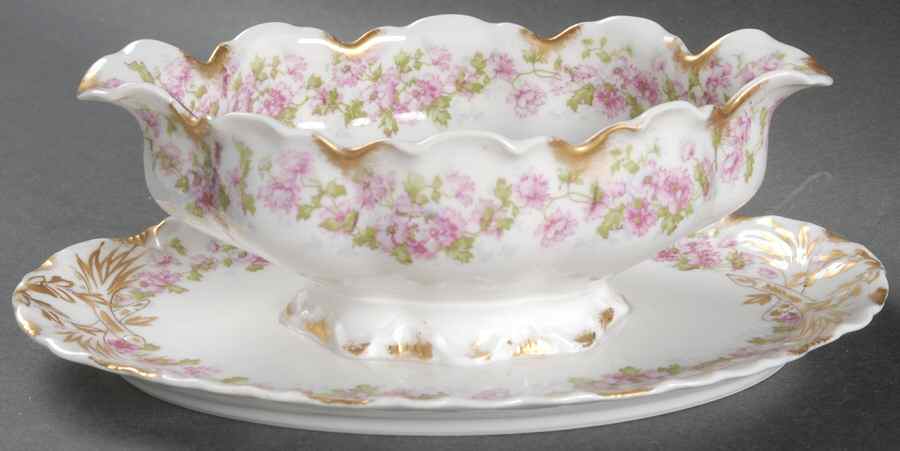 Schleiger 498 Gravy Boat with Attached Underplate by Haviland-1