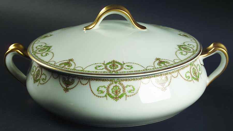 Schleiger 510g Round Covered Vegetable by Haviland-1