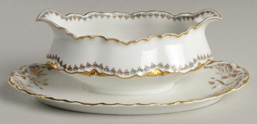Schleiger 520 Gravy Boat with Attached Underplate by Haviland-1