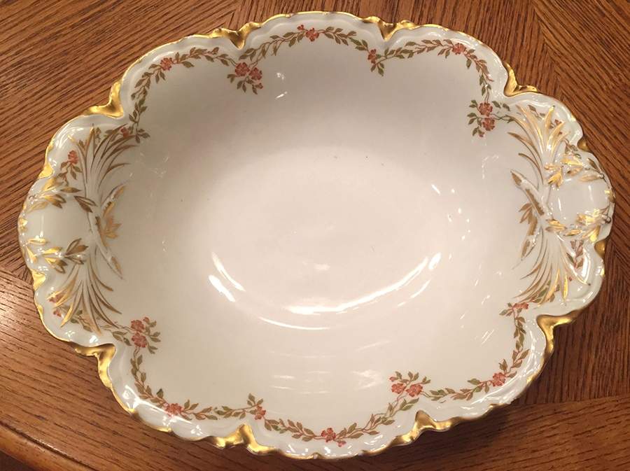 Schleiger 523 9" Oval Vegetable Bowl by Haviland-1