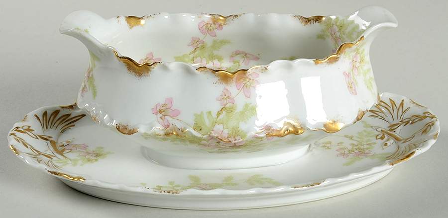 Schleiger 52D Gravy Boat with Attached Underplate by Haviland-1