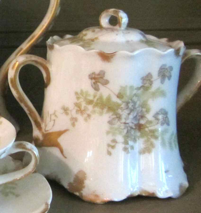 Schleiger 52h Sugar Bowl & Lid by Haviland-1