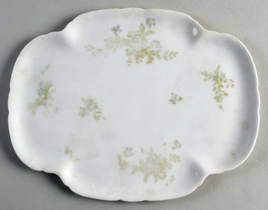 Schleiger 52S 11" Scalloped Tray by Haviland-1