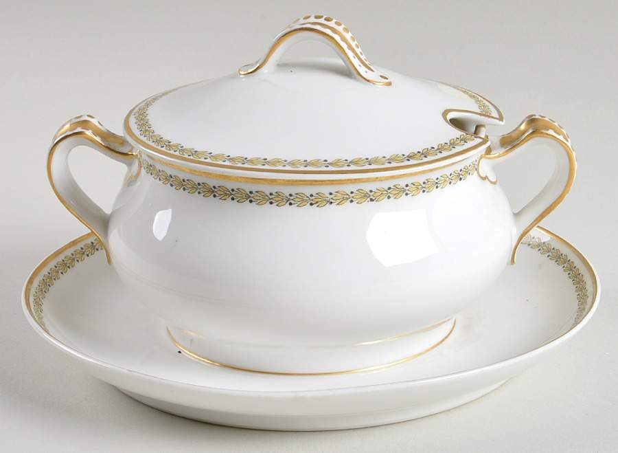 Schleiger 573 Sauce Boat & Lid by Haviland-1