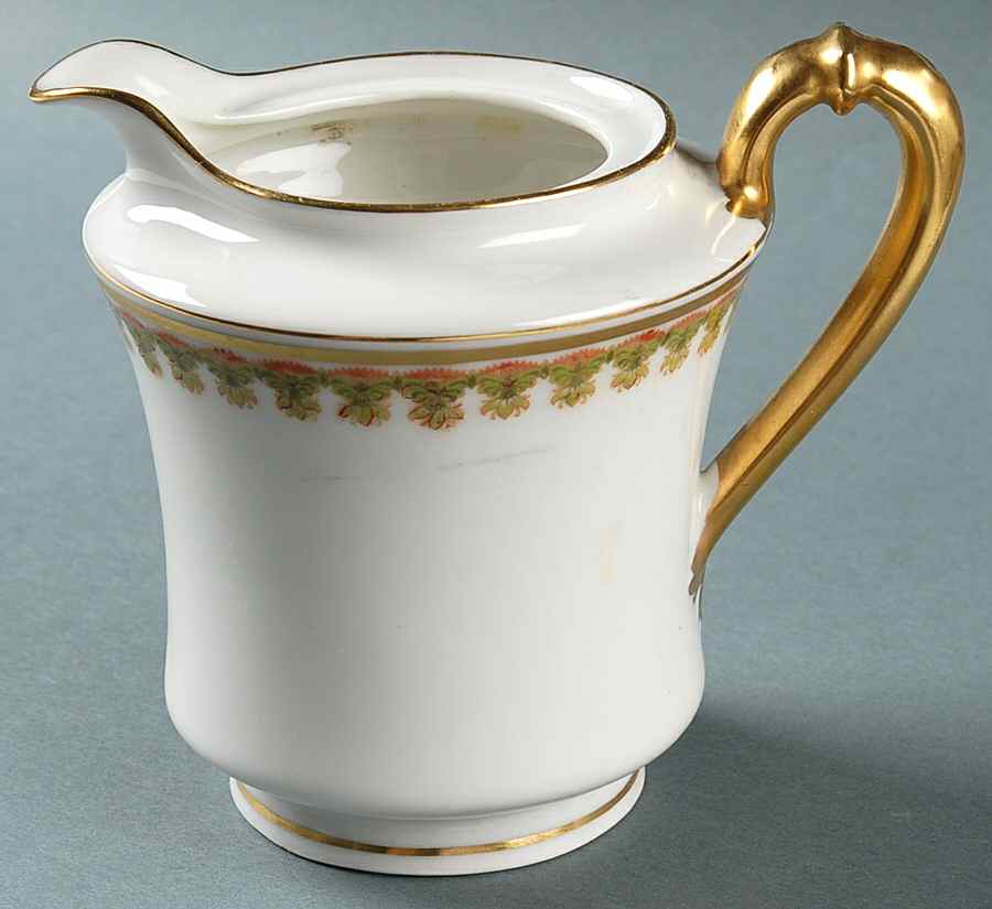 Schleiger 575 Large Syrup No Lid by Haviland-1